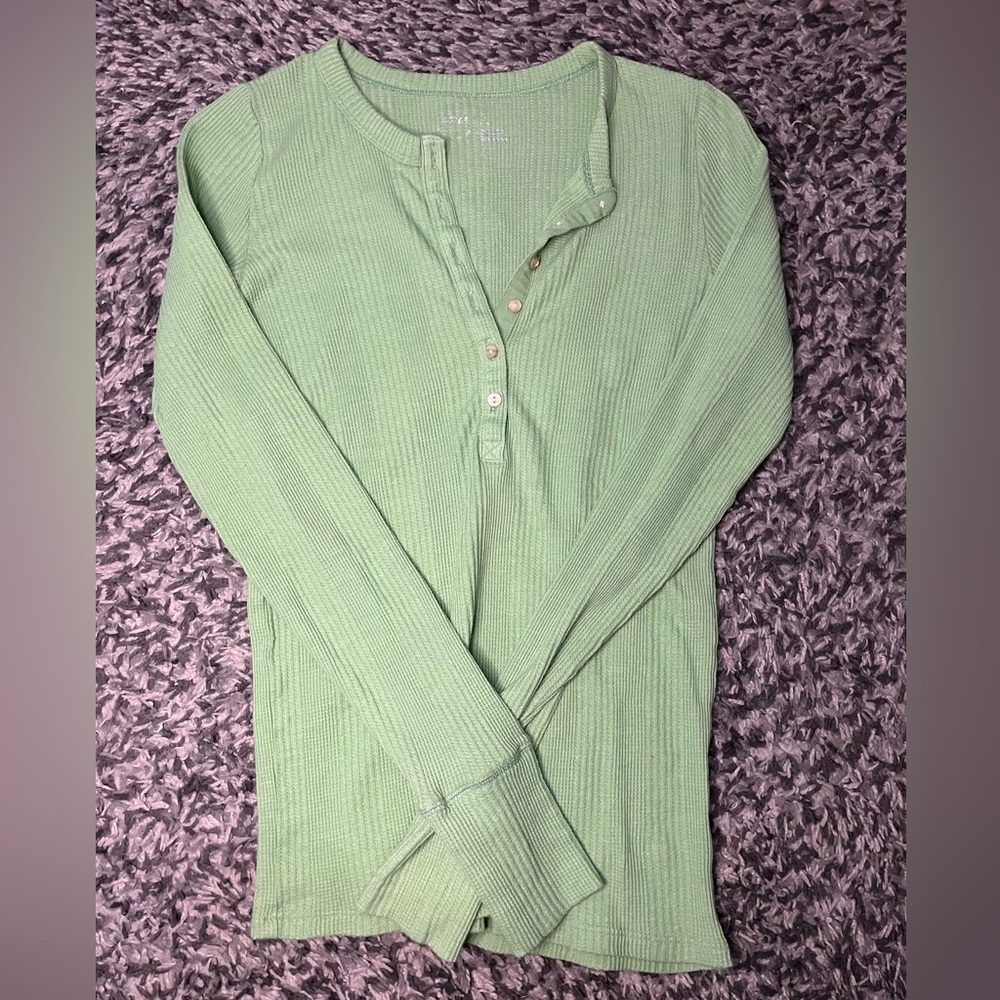 Aerie Wow! Waffle Long Sleeve Henley T-Shirt Green Sand Size XS